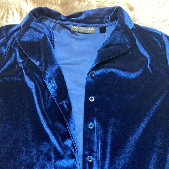 BROOKE SHIELDS Timeless Knit Velvet Button Front Long Sleeve Blue Top/blouse - Picture 4 of 8